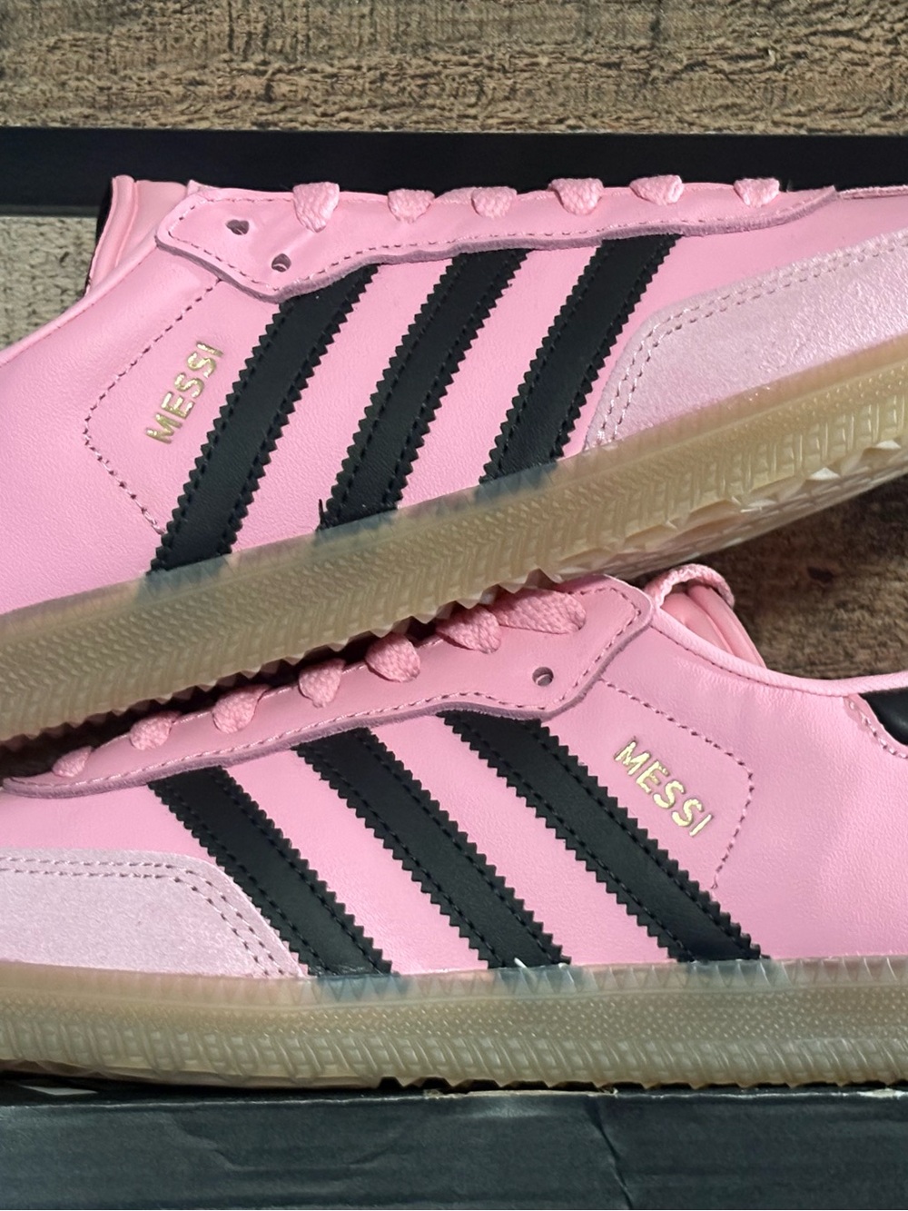 adidas Pink and Black Messi Low-Top Sneakers youth 6, women’s 7.5